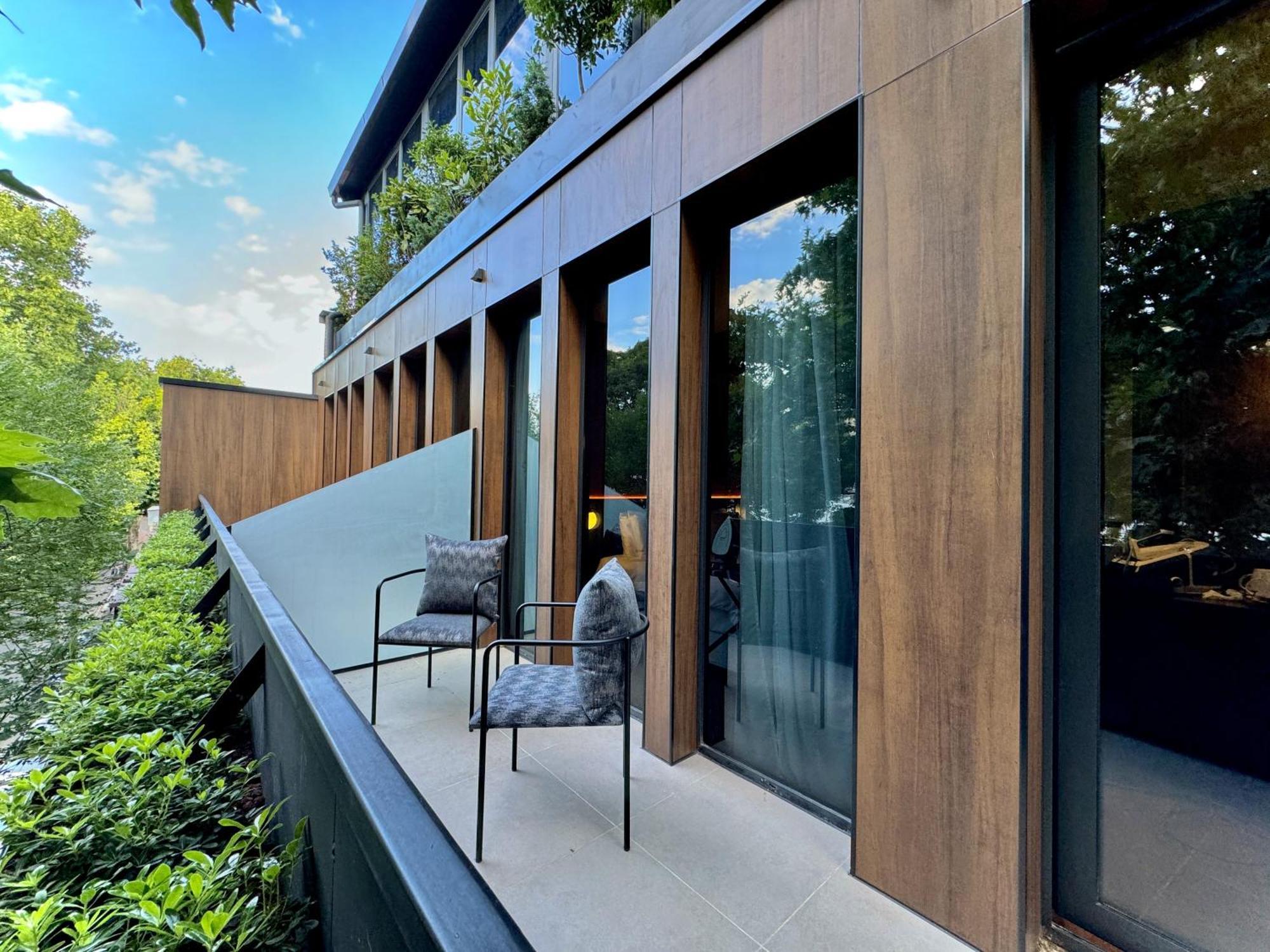 Tbilisi Edition - Design Hotel & Private Spa ภายนอก รูปภาพ