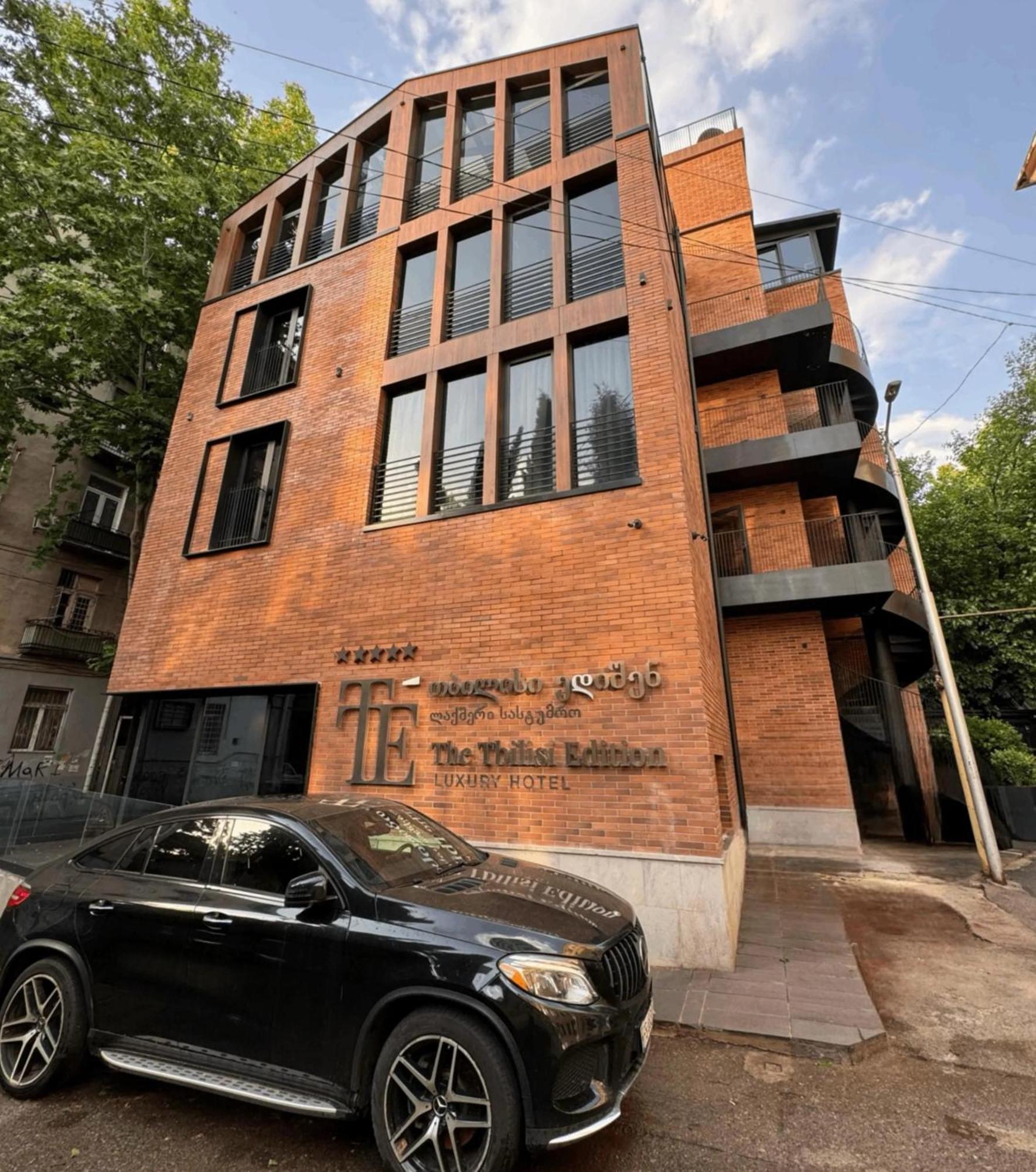Tbilisi Edition - Design Hotel & Private Spa ภายนอก รูปภาพ