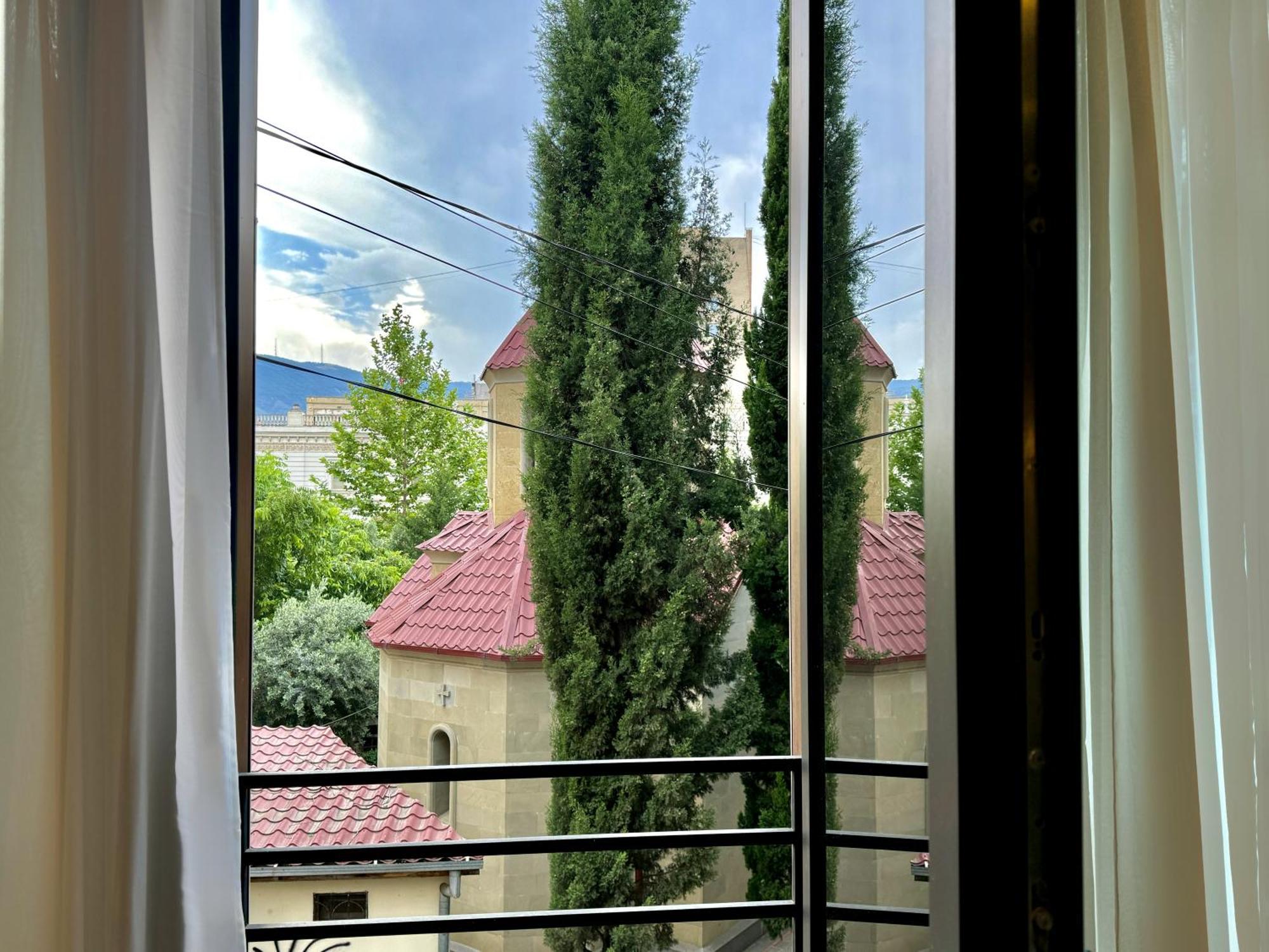 Tbilisi Edition - Design Hotel & Private Spa ภายนอก รูปภาพ